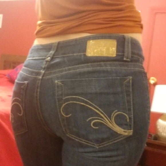 Flare Jeans - Picture 6 of 8